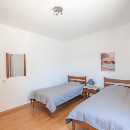 Entire In Da Luz Villa