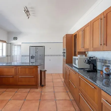 Villa Entire In Da Luz Montinhos da Luz