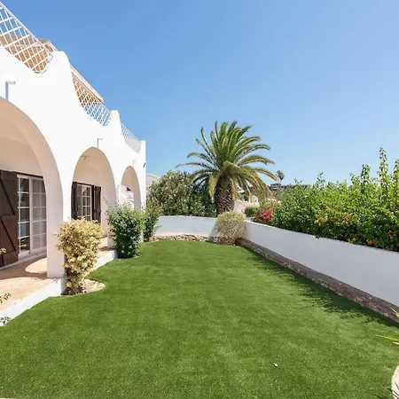 Villa Entire In Da Luz Montinhos da Luz